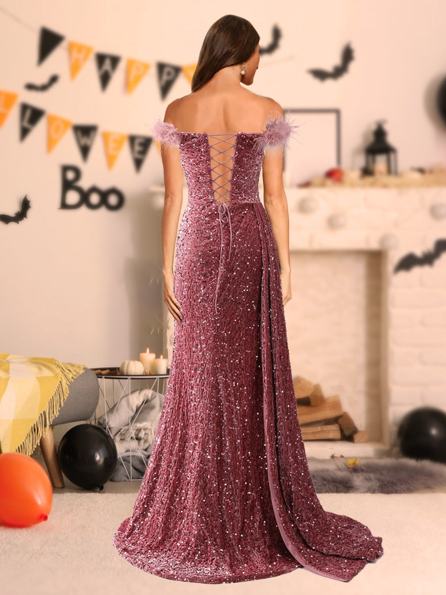 Funkelnde, trägerlose, lange Halloween-Kleider im Trompeten-/Meerjungfrauen-Stil mit Pailletten, Schlitz an der Seite und Federn