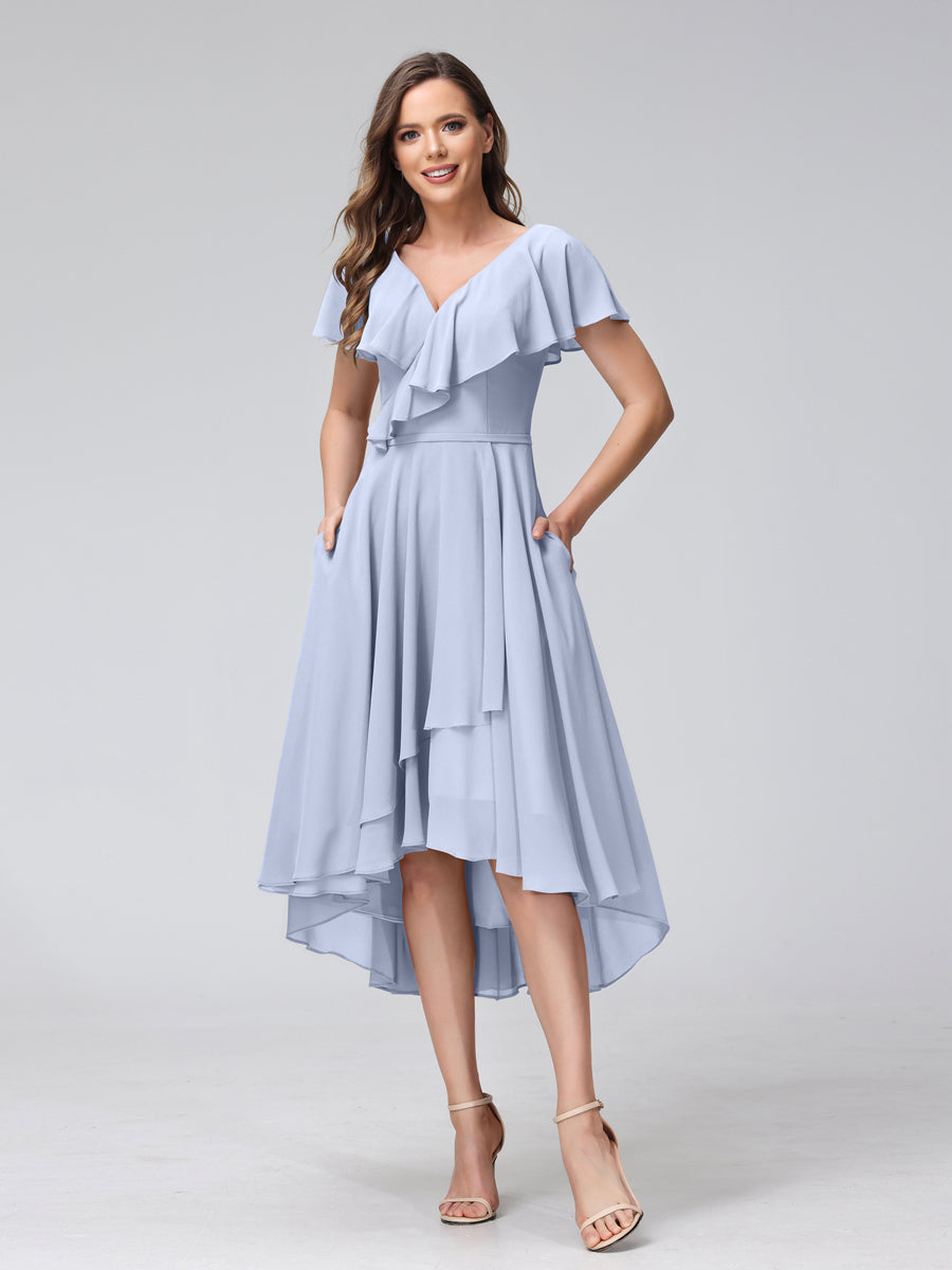 A-Linie V-Ausschnitt Kurze Ärmel Asymmetrisches Brautjungfernkleid aus Chiffon mit Taschen