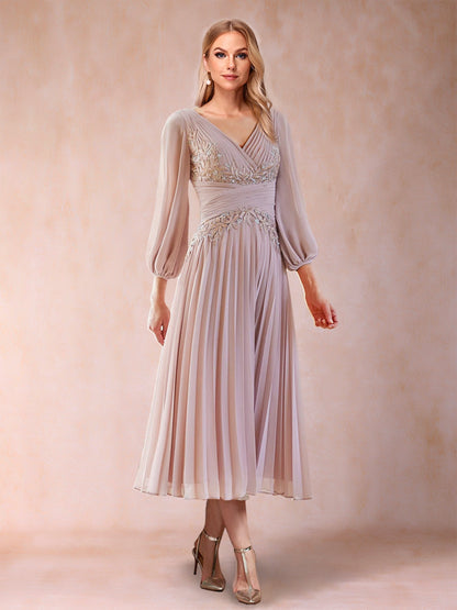 A-Linie/Princess-Linie V-Ausschnitt Wadenlang Chiffon Kleider für die Brautmutter mit Falten und Pailletten