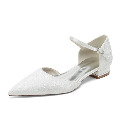 Damen Abendschuhe aus Spitze und Seidensatin mit Knöchelriemen und geschlossener Spitze und flachem Absatz