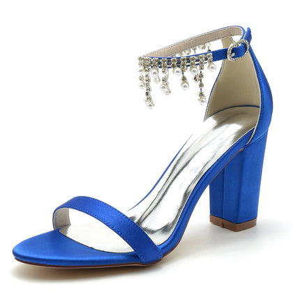 Damen Seidensatin mit Knöchelriemen Strass Quaste Peep Toe Blockabsatz Hochzeitsschuhe