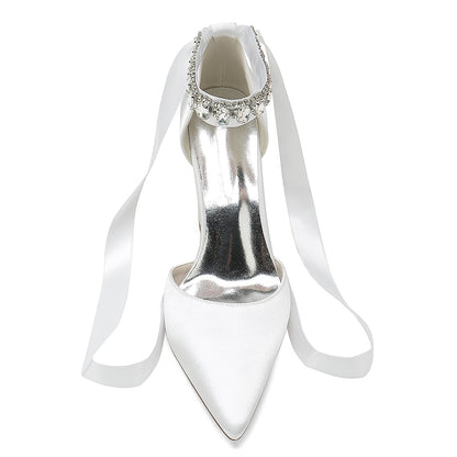 Damen Abendschuhe aus Seidensatin mit Knöchelriemen, Schnürung, geschlossener Spitze und klobigem Absatz