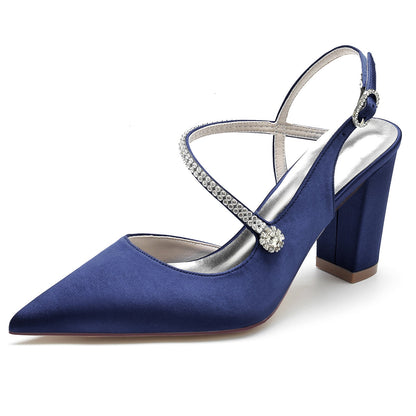 Damen Abendschuhe aus Seidensatin mit Knöchelriemen und Strasssteinen, geschlossene Zehenpartie, klobiger Absatz