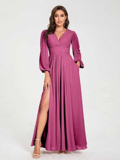 A-Linie/Princess-Linie Chiffon V-Ausschnitt Lange Ärmel Seitlicher Schlitz Bodenlang mit Taschen Brautjungfernkleider