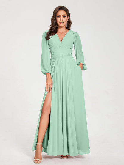 A-Linie/Princess-Linie Chiffon V-Ausschnitt Lange Ärmel Seitlicher Schlitz Bodenlang mit Taschen Brautjungfernkleider