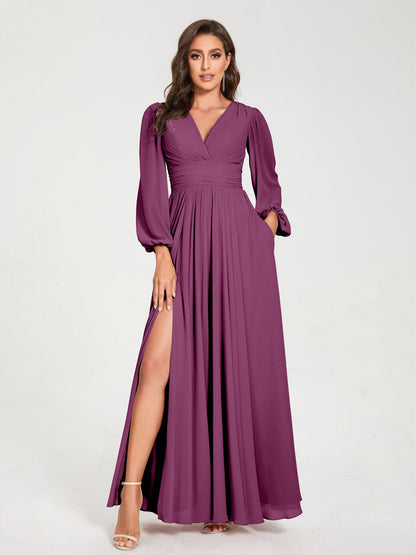 A-Linie/Princess-Linie Chiffon V-Ausschnitt Lange Ärmel Seitlicher Schlitz Bodenlang mit Taschen Brautjungfernkleider