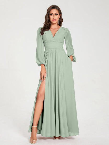 A-Linie/Princess-Linie Chiffon V-Ausschnitt Lange Ärmel Seitlicher Schlitz Bodenlang mit Taschen Brautjungfernkleider