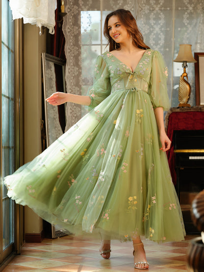 A-Linie/Prinzessin-Abschlussballkleid aus Tüll mit V-Ausschnitt Schleife Und Stickerei
