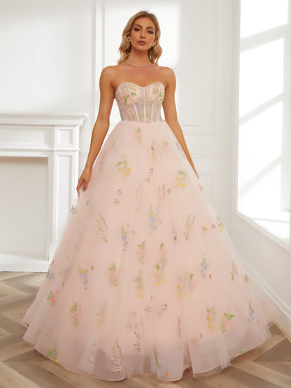 Lange Ballkleid-Abschlussballkleider aus Tüll mit Herzförmiger Stickerei Und Abnehmbarem Schal Und Ärmeln