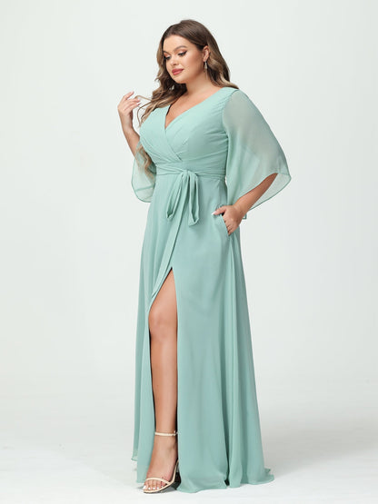 A-Linie/Prinzessin V-Ausschnitt Lange Ärmel Chiffon Seitlich Geschlitzt Übergröße Brautjungfernkleider mit Taschen Gürtel